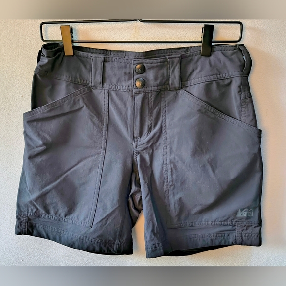 REI Women's Navy Blue Cargo Shorts - Picture 2 of 5